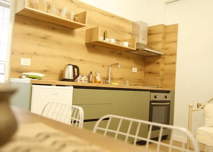 Illyrian 2 3* Tirana