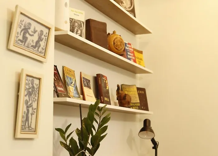 Illyrian 2 招待所