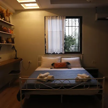 招待所 Illyrian 2 地拉那